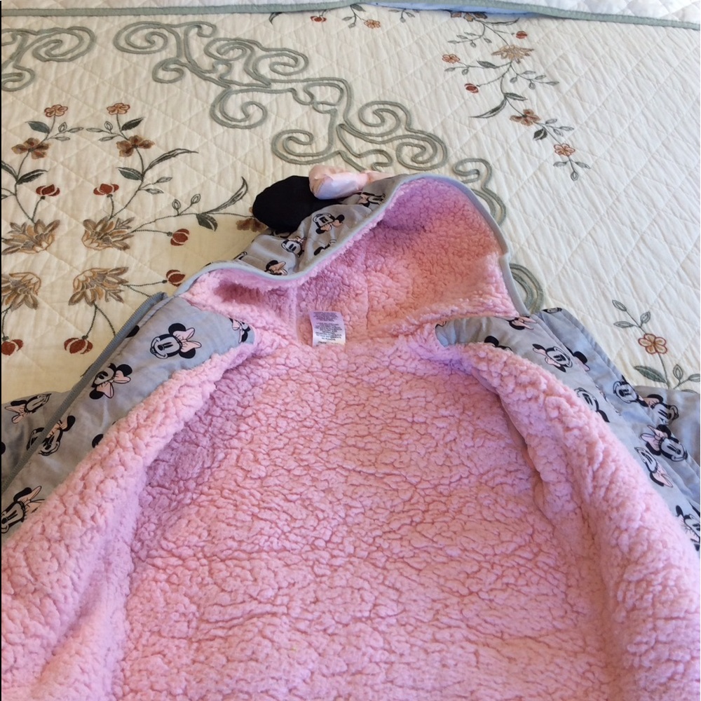 Mini mouse jacket🎀 - Picture 4 of 5